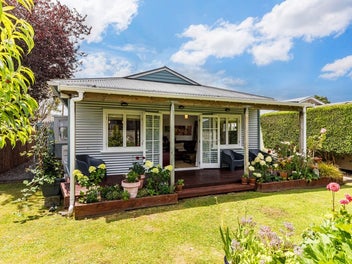 41 Royal Street, Upper Hutt Central, Upper Hutt
