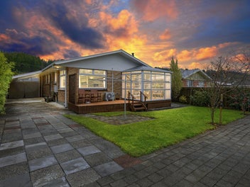 5 Norana Road, Maoribank, Upper Hutt