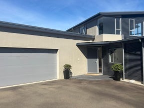 6 Scoresby Grove, Whitby, Porirua