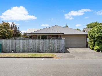 16 Lindores Street, Addington, Christchurch