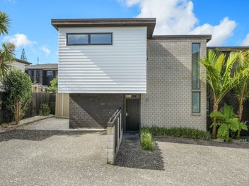9E Athens Road, Onehunga, Auckland