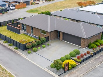 5 Aroha ST, Pegasus, Pegasus