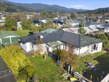 4/5 Westminster Road, Wainuiomata, Lower Hutt