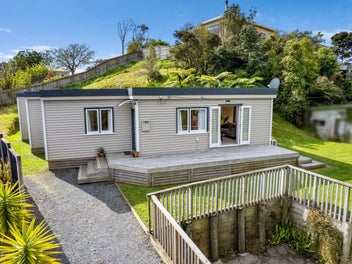 25 Kiriwai Road, Paremata, Porirua