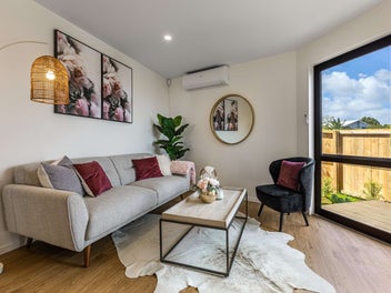 1B Bellville Drive, Clendon Park, Auckland