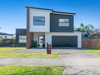 66 Colonial Drive, Silverdale, Silverdale