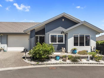 5 Fremont Way, Pyes Pa, Tauranga