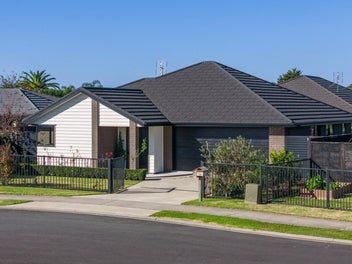 16 Eastbank Drive, Katikati, Katikati