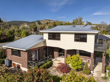 11 Greenhithe Street, Waihola, Milton