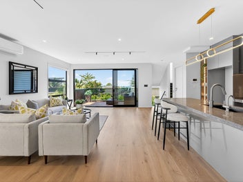 3/27 Hastings Road, Mairangi Bay, Auckland