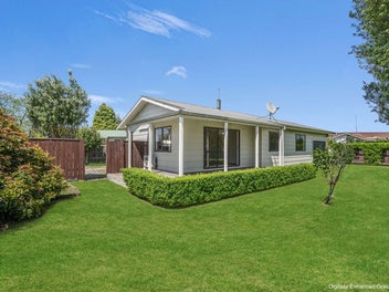 1112 Francis Hicks Avenue, Camberley, Hastings