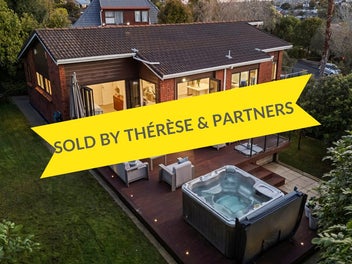 9 Crown Hill Close, Forrest Hill, Auckland