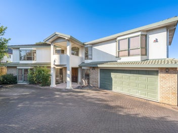 827 Chapel Road, Shamrock Park, Auckland