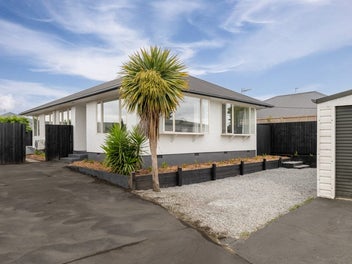 6 Lake Terrace Road, Burwood, Christchurch