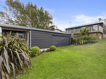 6 Te Hutewai Road, Raglan, Raglan
