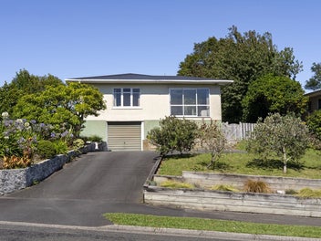 46 Surrey Road, Richmond