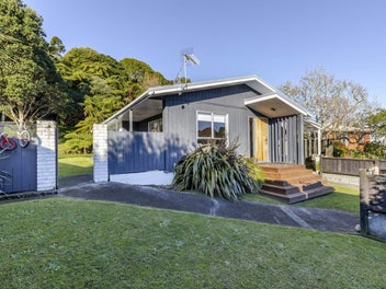 21 Heaphy Street, Westown, New Plymouth
