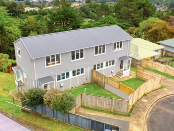 76 Sievers Grove, Cannons Creek, Porirua