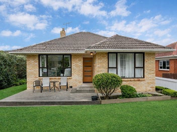 1/13 Greers Road, Weymouth, Auckland
