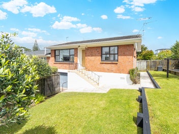 1/3 Rathlin Street, Blockhouse Bay, Auckland