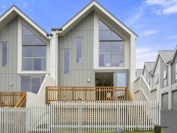 10A Clensmore Place, Torbay, Auckland