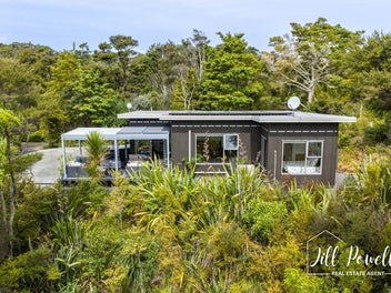 11 Lancewood Lane, Pahi, Paparoa