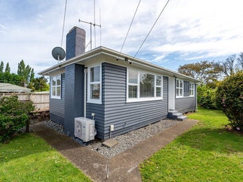 39 Garden Heights Avenue, Glenview, Hamilton
