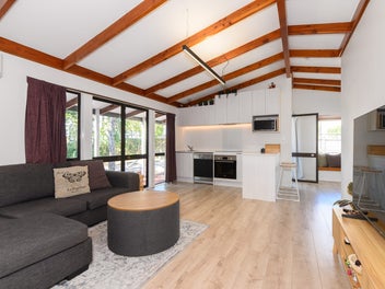 1/234 Wairau Road, Wairau Valley, Auckland