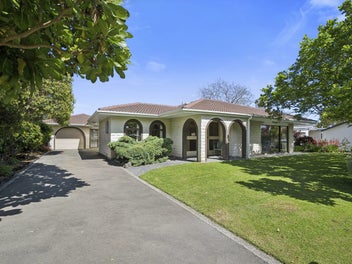 18 Sunny Glen, Waikanae