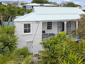1 Gow Street, Helensville, Helensville