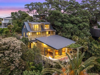 32 Tiri View Road, Palm Beach, Waiheke Island