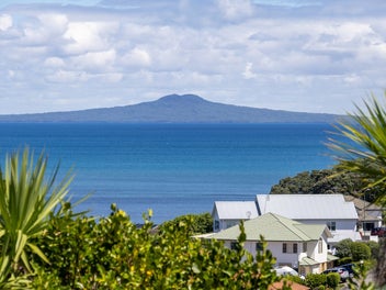 15 Kotanui Avenue, Army Bay, Whangaparaoa