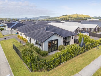 1 FONTANA STREET, Papamoa, Papamoa