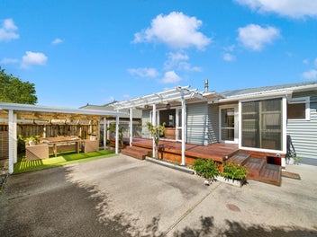52 East Street, Greytown