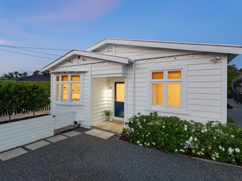 43 Kiwi Road, Point Chevalier, Auckland