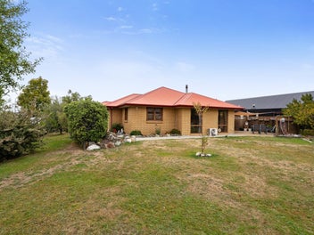24 Hewson Crescent, Wanaka