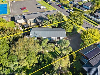 4 Sunnyview Road, Greenhithe, Auckland