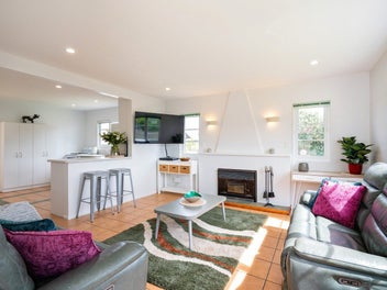 2 Leyland Road, Te Awanga, Te Awanga