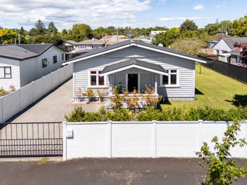 102 Naylor Street, Hamilton East, Hamilton