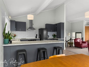 15 Bickerstaffe Road, Maungaturoto, Maungaturoto