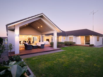 11 Batten Drive, Flagstaff, Hamilton