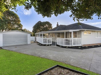 2/23 Mickle Street, Te Atatu South, Auckland