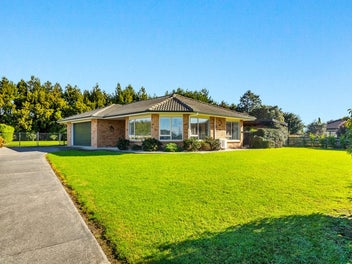 7 Omana Avenue, Helensville