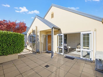 4/55 Parade Court, Addington, Christchurch