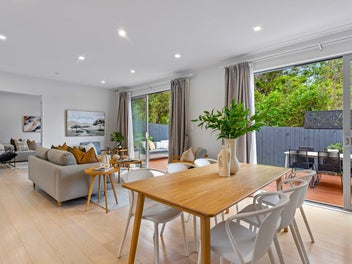 10B Rutherford Terrace, Meadowbank, Auckland