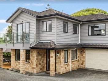 246 Hill Road, The Gardens, Auckland