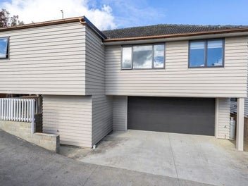19B Eastview Road, Glen Innes, Auckland
