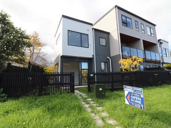 4/67 Kervil Avenue, Te Atatu Peninsula, Auckland