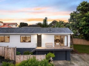 9 Sispara Place, Beach Haven, Auckland
