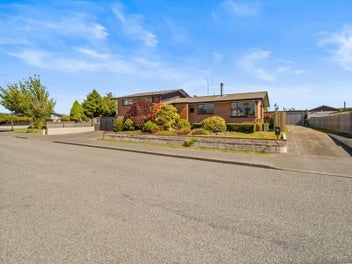 13 Bathurst Street, Allenton, Ashburton